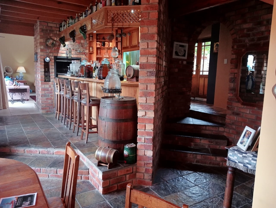 4 Bedroom Property for Sale in Nahoon Valley Park Eastern Cape